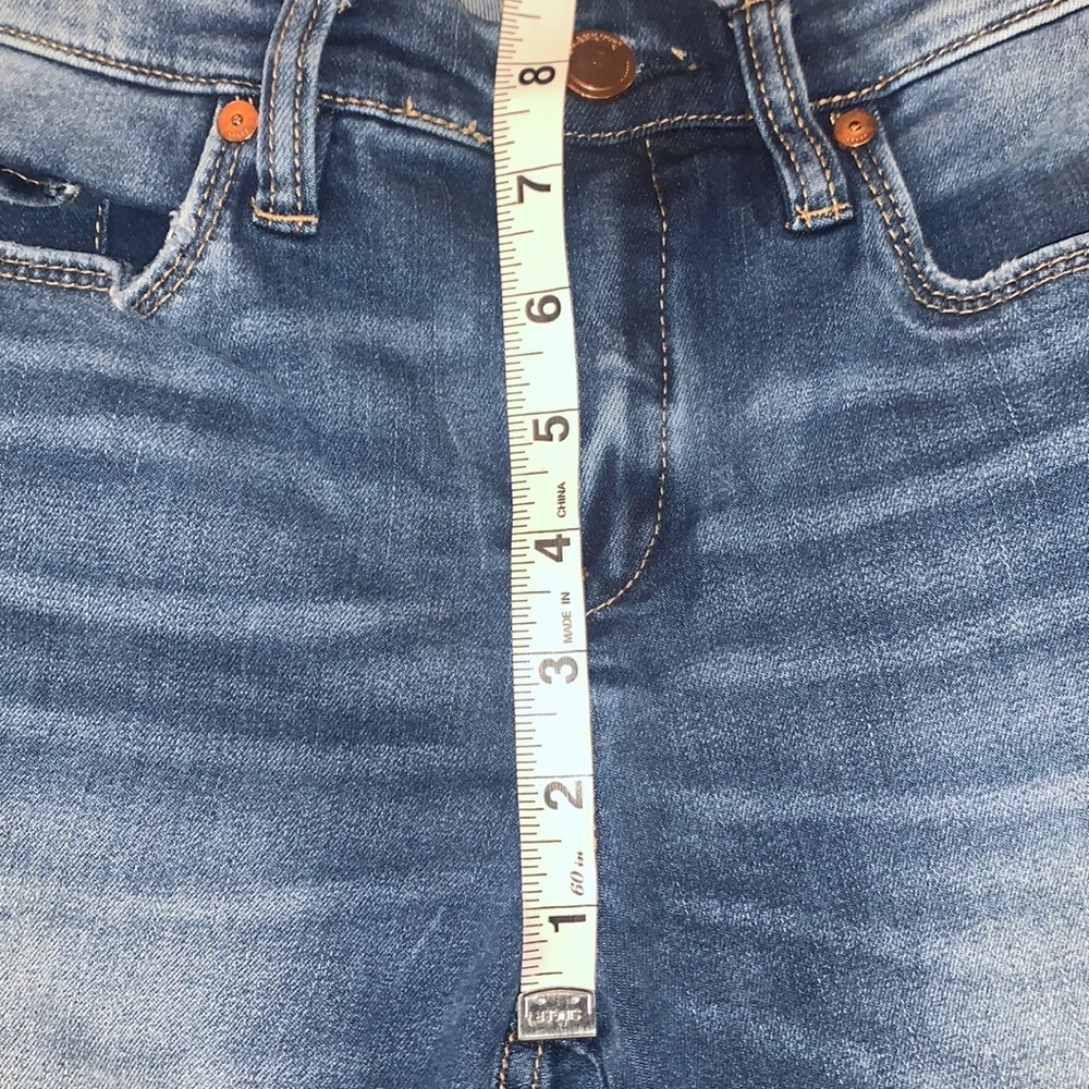 Blank NYC Skinny Classique Cropped Frayed/Jagged Hem Size 28 Medium Wash - Picture 14 of 15